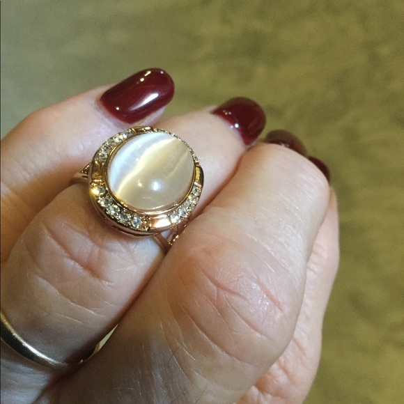 NWT Opal & Rose Gold Rings Various Sizes - Picture 2 of 7